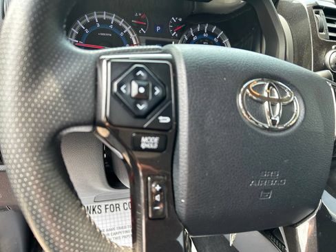 Used 2019 Toyota 4Runner TRD Off-Road Premium AWD/4WD image 26