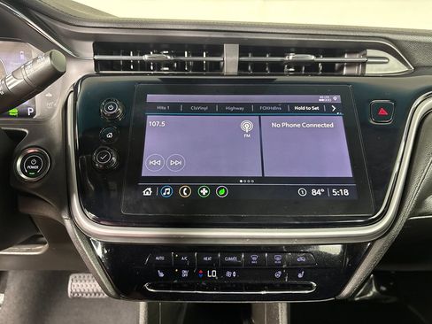 Used 2022 Chevrolet Bolt LT w/ Infotainment Package FWD image 12