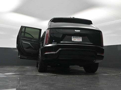 Used 2025 Cadillac Escalade IQ Sport 1 AWD/4WD image 30