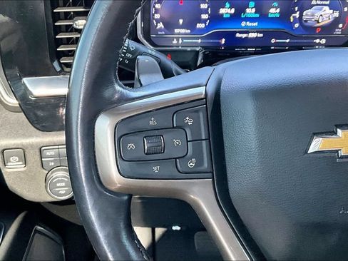Used 2022 Chevrolet Silverado 1500 High Country w/ High Country Premium Package AWD/4WD image 11