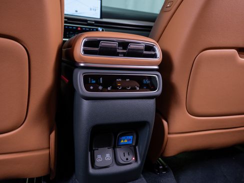 New 2026 Genesis GV80 2.5T Prestige AWD/4WD image 18