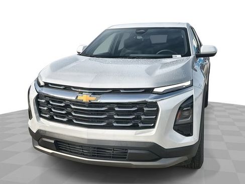 Used 2026 Chevrolet Equinox LT FWD image 1
