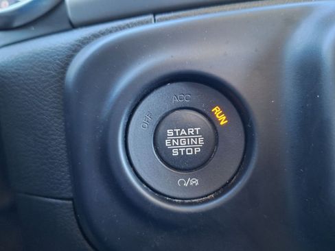 Used 2020 Jeep Wrangler Unlimited Sport image 23