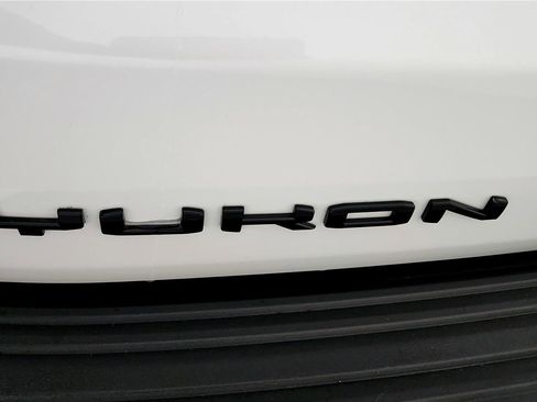 Used 2025 GMC Yukon Denali Ultimate image 18