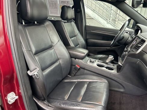 Used 2018 Jeep Grand Cherokee Limited image 46