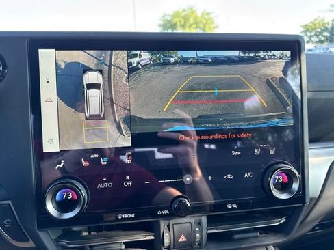 Used 2024 Lexus GX 550 AWD/4WD image 11