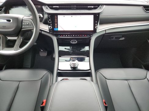 New 2026 Jeep Grand Cherokee Limited RWD image 15