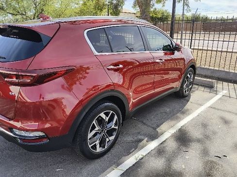 Used 2020 Kia Sportage EX image 7