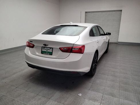 Used 2018 Chevrolet Malibu LT w/ Redline Edition FWD image 7