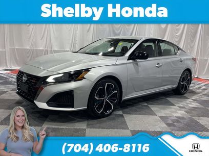 Used 2023 Nissan Altima 2.5 SR