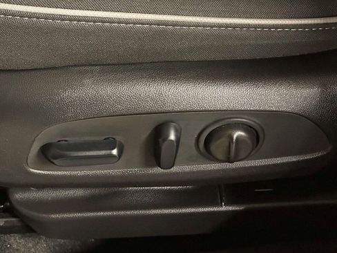 Used 2023 Chevrolet TrailBlazer LT image 14