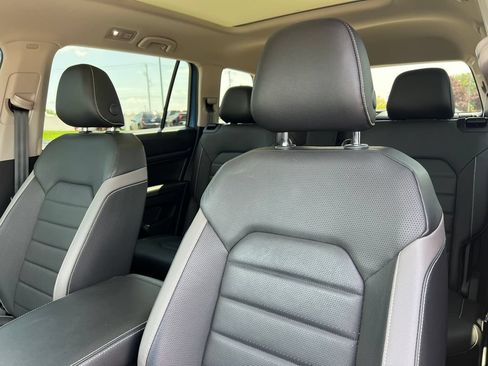 Used 2021 Volkswagen Atlas SEL Premium AWD/4WD image 17