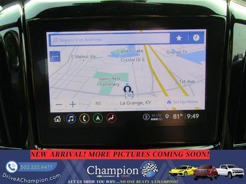 Used 2022 Chevrolet Traverse RS FWD image 13