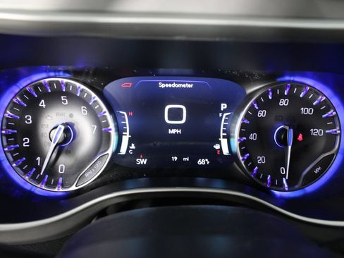 New 2027 Chrysler Pacifica Select FWD image 11