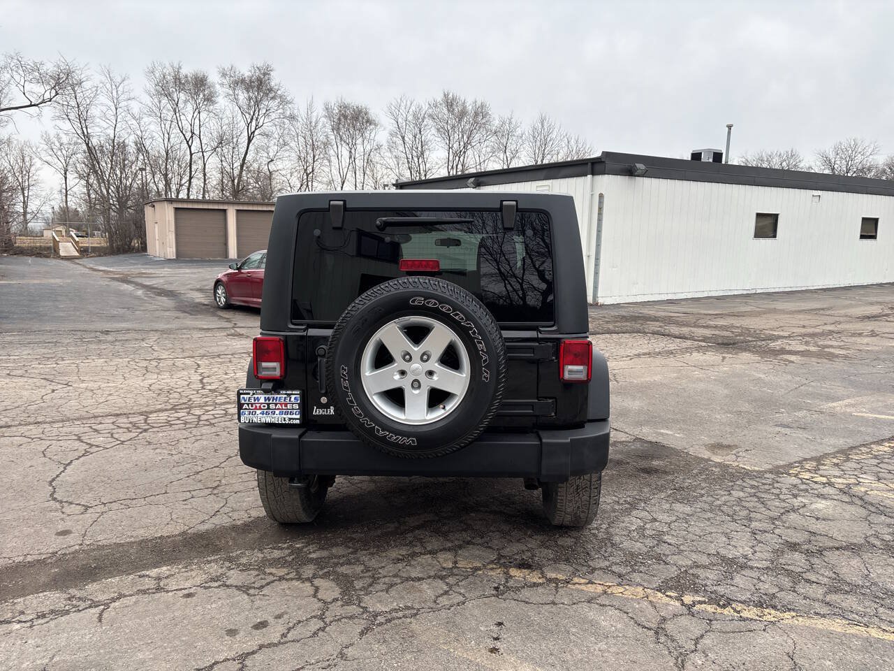 Used 2012 Jeep Wrangler Unlimited Sport AWD/4WD image 4