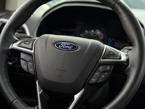 Used 2024 Ford Edge SEL w/ Convenience Package AWD/4WD image 8