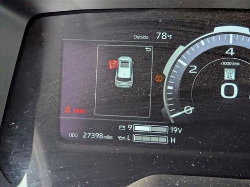 Certified 2025 Toyota Sequoia SR5 AWD/4WD image 10
