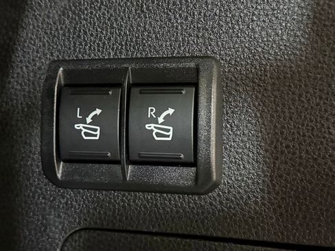 Used 2023 Toyota Sequoia Platinum AWD/4WD image 30