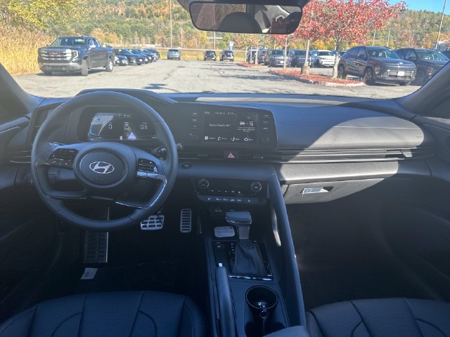 New 2026 Hyundai Elantra SEL Sport FWD image 12