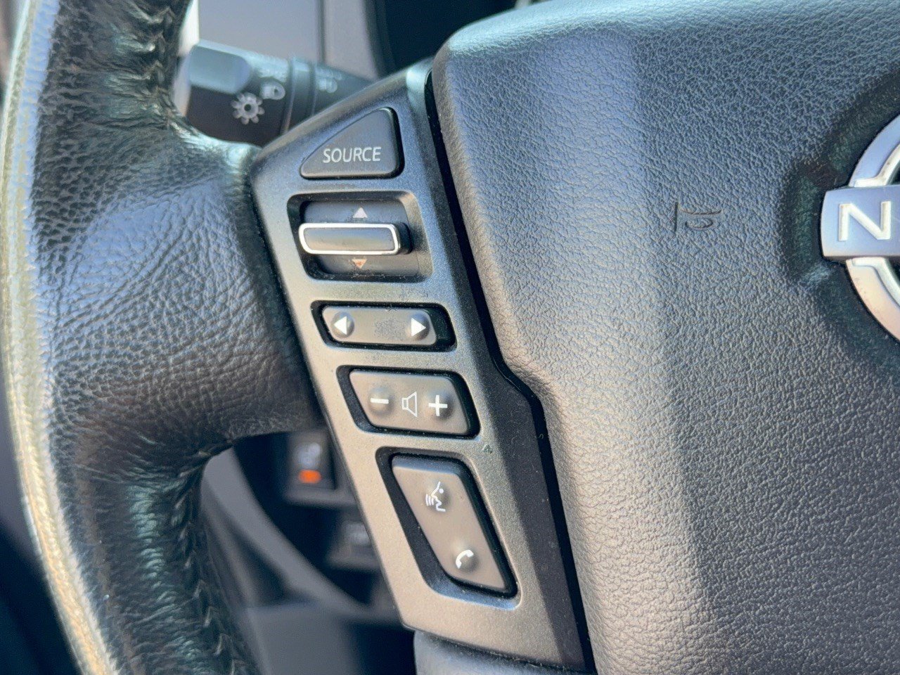 Used 2022 Nissan Frontier SV w/ SV Premium Package AWD/4WD image 18