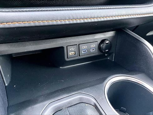 Used 2022 Toyota Highlander Bronze Edition image 32