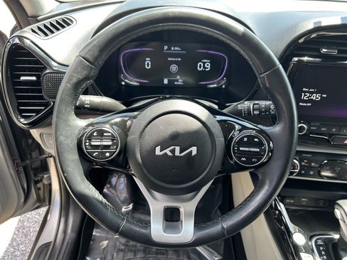 Used 2024 Kia Soul EX FWD image 21