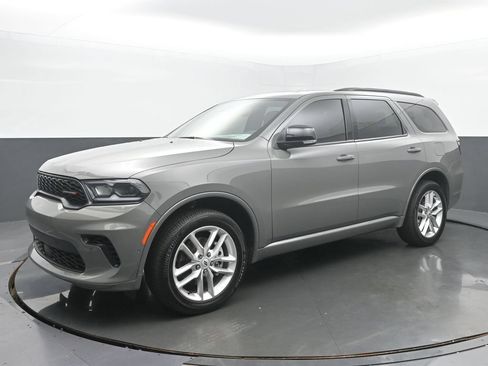 Used 2025 Dodge Durango GT AWD/4WD image 2