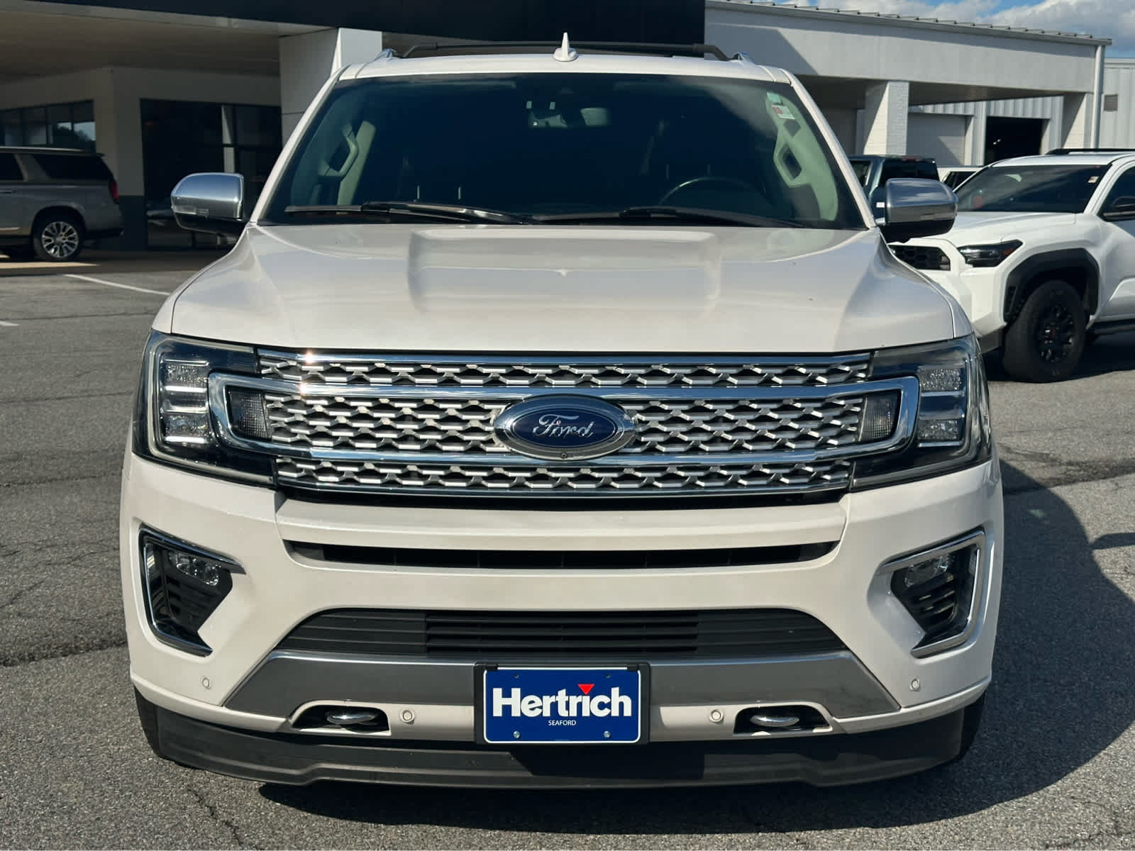 Used 2019 Ford Expedition Platinum AWD/4WD image 5