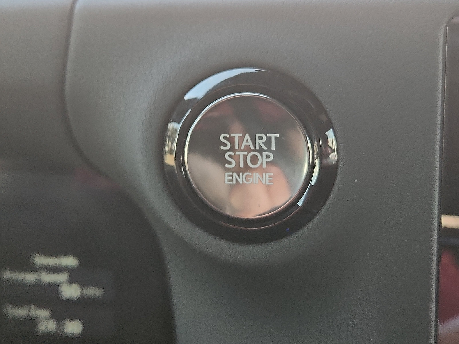 Used 2025 Lexus GX 550 w/ Accessory Package (2T) AWD/4WD image 19