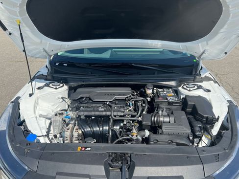 Used 2025 Kia K4 FWD image 32