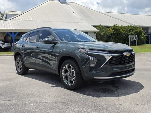 New 2026 Chevrolet Trax LT w/ LT Convenience Package FWD image 7