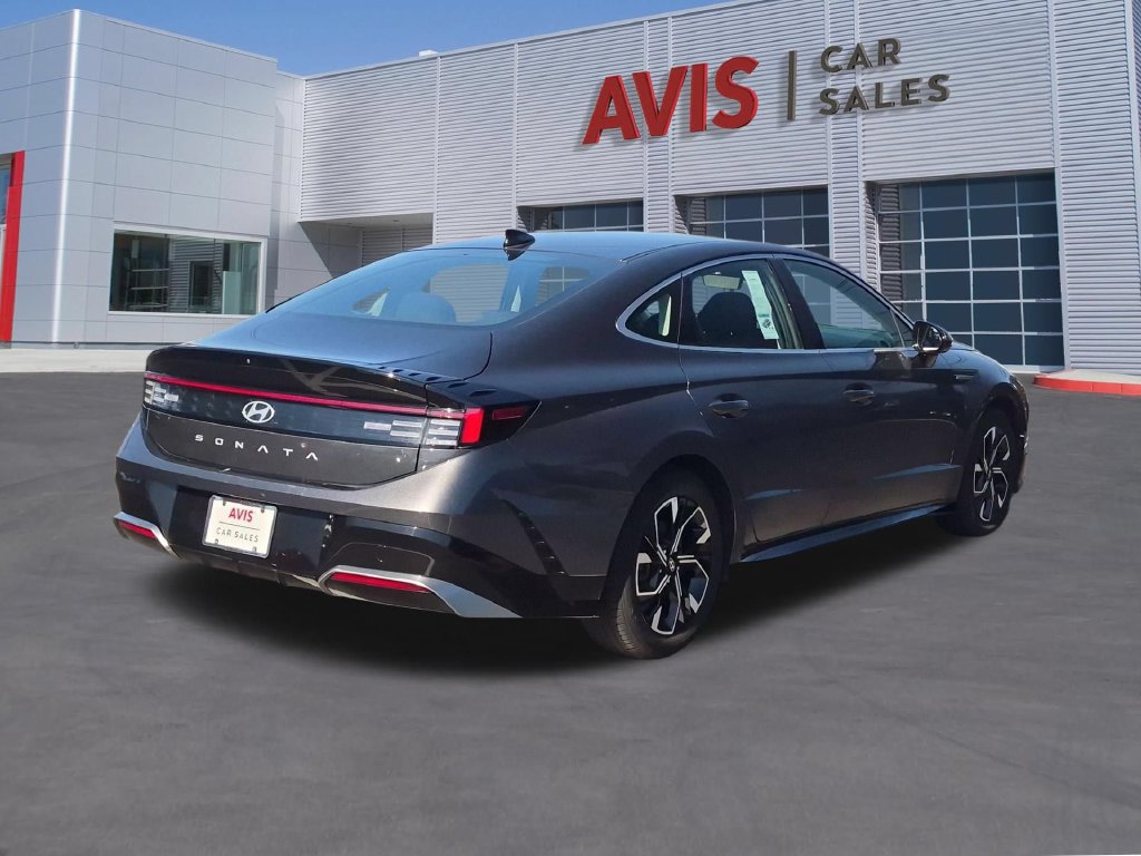 Used 2025 Hyundai Sonata SEL FWD image 6