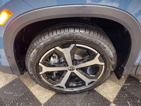 New 2026 Volkswagen Tiguan SE image 5