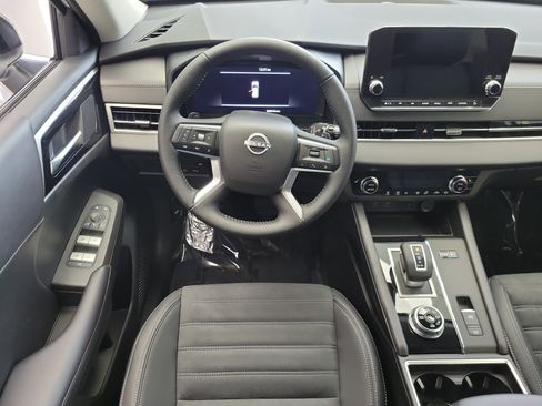 New 2026 Nissan Rogue SL AWD/4WD image 17