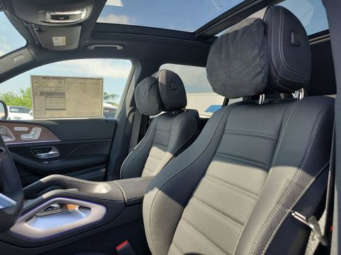 New 2026 Mercedes-Benz GLS 580 4MATIC image 24