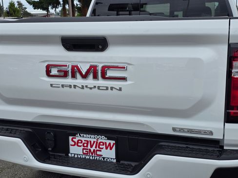 New 2026 GMC Canyon Elevation w/ Convenience Package image 14