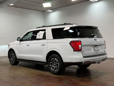 Used 2024 Ford Expedition Max XLT image 5