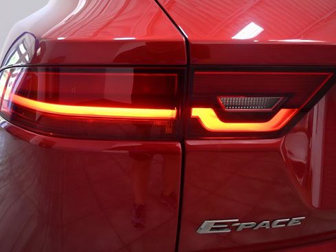 Used 2019 Jaguar E-PACE SE AWD/4WD image 34