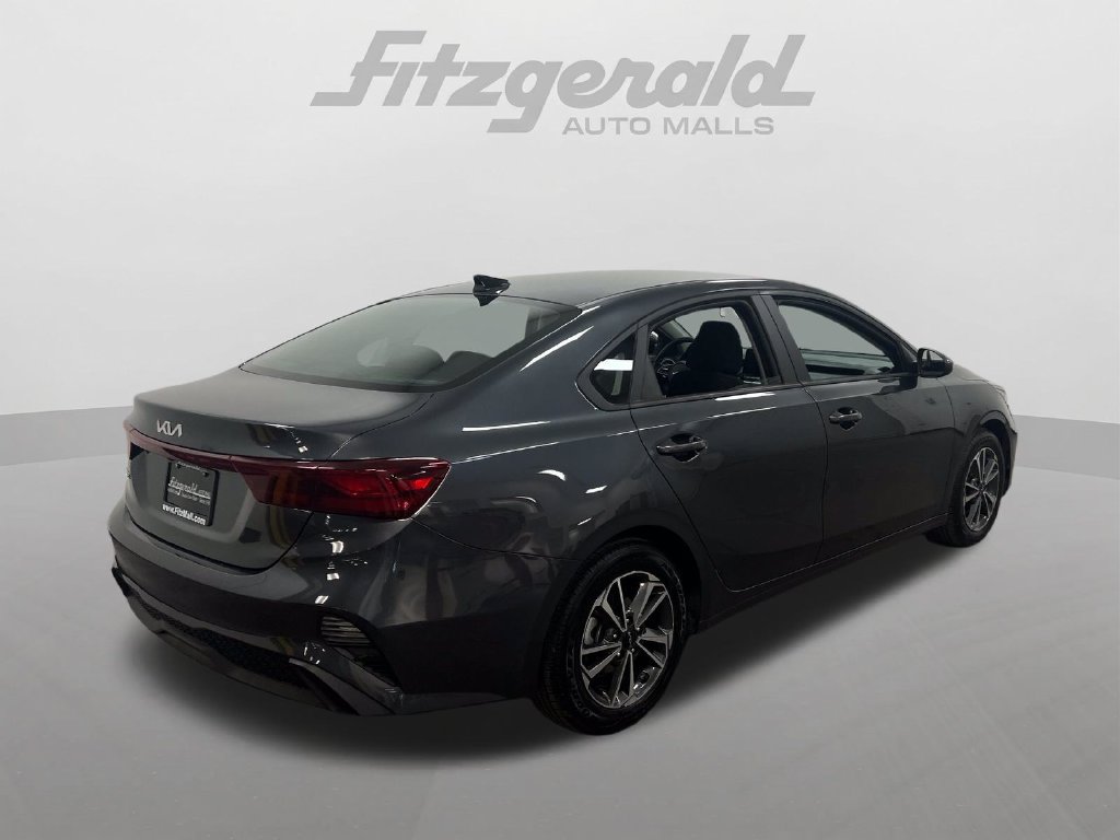 Used 2024 Kia Forte LXS FWD image 6