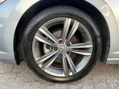 Used 2021 Volkswagen Jetta R-Line w/ R-Line Cold Weather Package FWD image 26