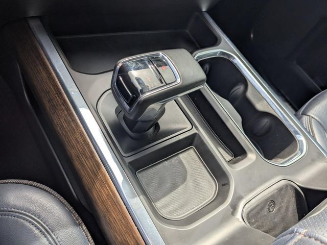 Used 2023 Chevrolet Silverado 1500 High Country w/ Technology Package AWD/4WD image 23