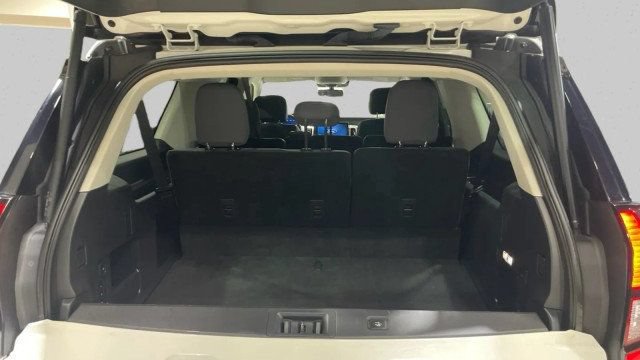 Used 2025 Ford Expedition Max Active RWD image 19