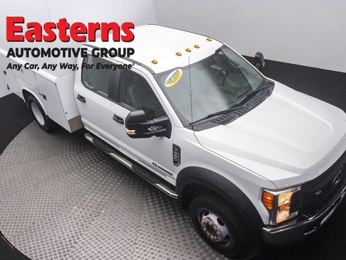 Used 2017 Ford F550 4x4 Crew Cab Super Duty image 3