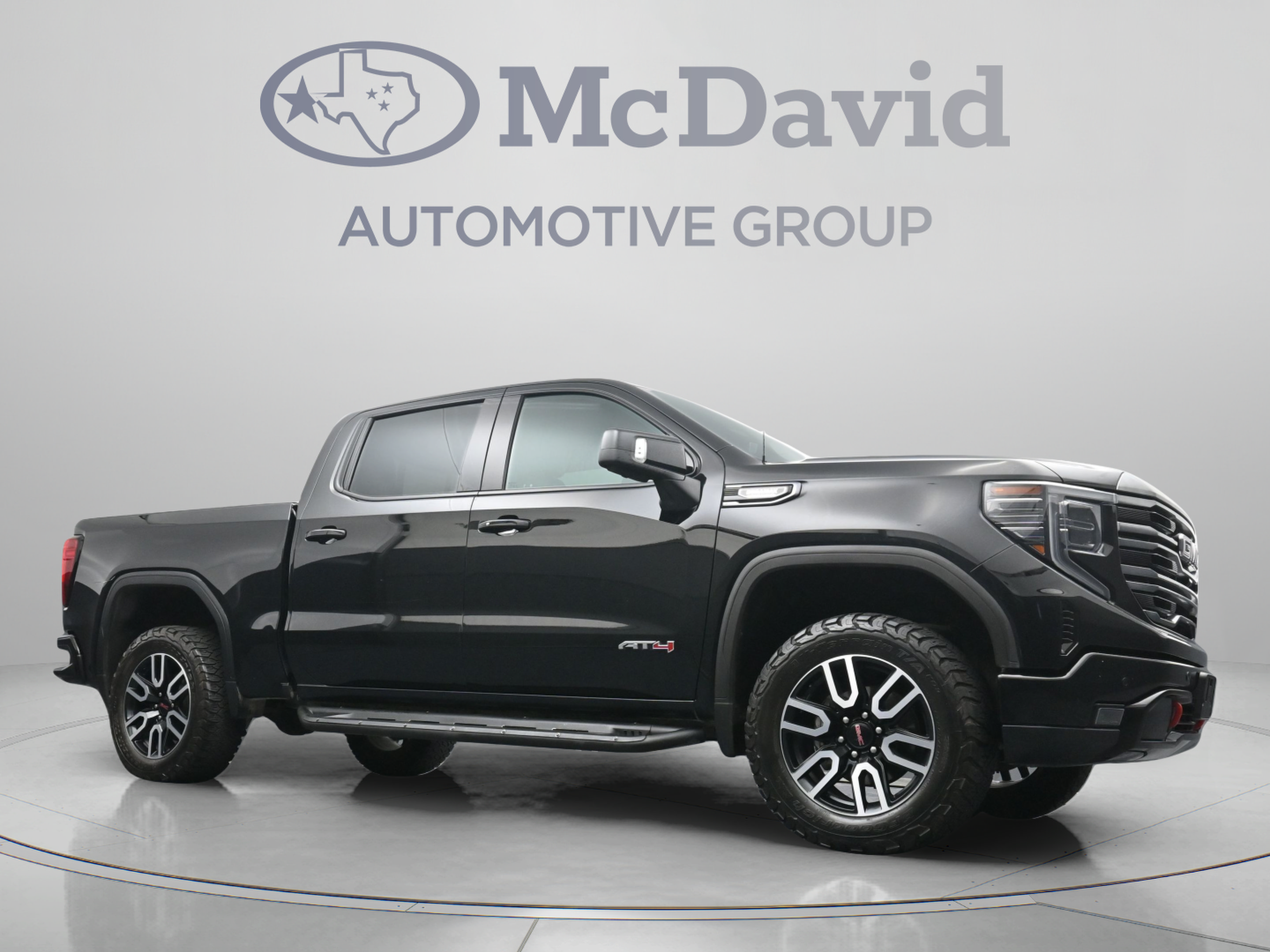 Used 2024 GMC Sierra 1500 AT4 w/ Technology Package AWD/4WD image 24