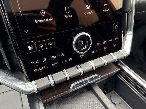 Used 2024 GMC Acadia Denali w/ LPO, Floor Liner Package image 32