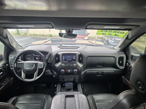 Used 2020 GMC Sierra 2500 Denali w/ Denali Ultimate Package AWD/4WD image 22