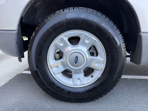 Used 2003 Ford Explorer Sport Trac XLT RWD image 32