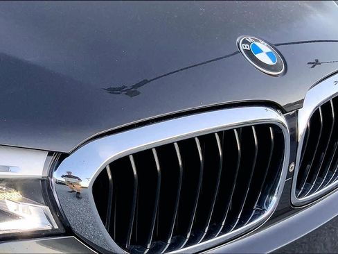 Used 2017 BMW 540i image 30