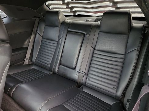 Used 2013 Dodge Challenger SXT RWD image 16
