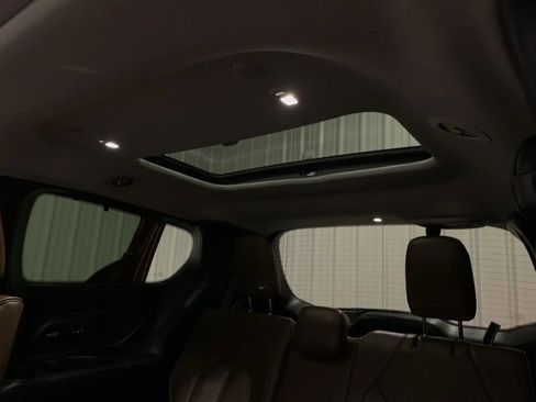 Used 2019 Chrysler Pacifica Limited w/ Advanced Safetytec Group image 44